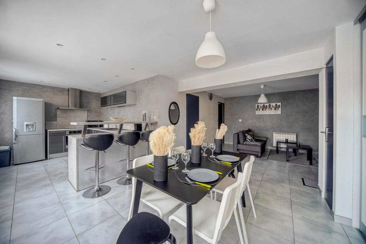 La Chalaronne - Appartement Au Coeur De La Cite Medievale Châtillon-sur-Chalaronne Exterior photo